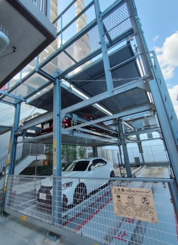 【駐車場】