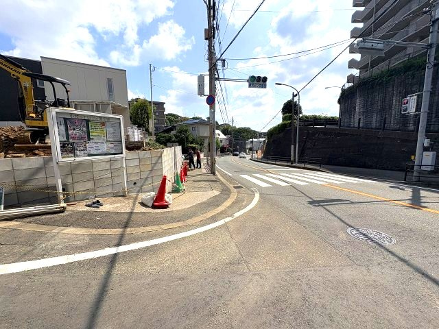 現地写真。前面道路です。