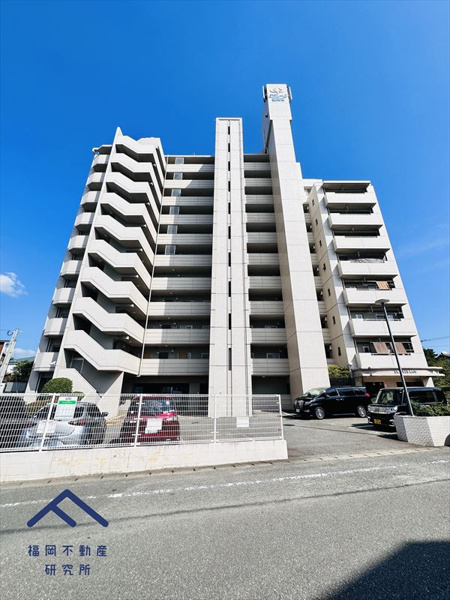 エクレール福岡東の外観