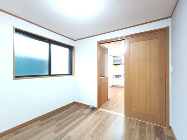 【洋室約4.5帖】