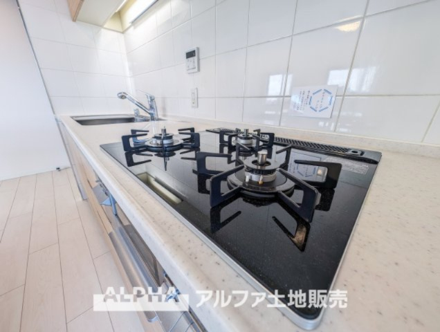 【Glass　top　range】　◆ガラストップレンジ◆お料理のあとはさっと拭くだけで綺麗になる。お手入れも簡単に、見た目も綺麗に。奥様の負担を軽減します。