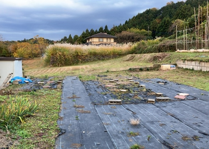 物件の詳細については、現地を見てわかること以外に、役所や法務局などで調べないとわからないことがあります。そのため、現地に行く場合は、もしこの物件を買ったらどのような生活ができるかをイメージしましょう。
