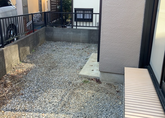 庭があることでガーデニングや家庭菜園はもちろん、こどもの遊び場やペットを放して遊ぶことができます。また、家の周囲に余裕があるということです。隣地との間があれば、十分な日当たりと、風通しが確保できます。