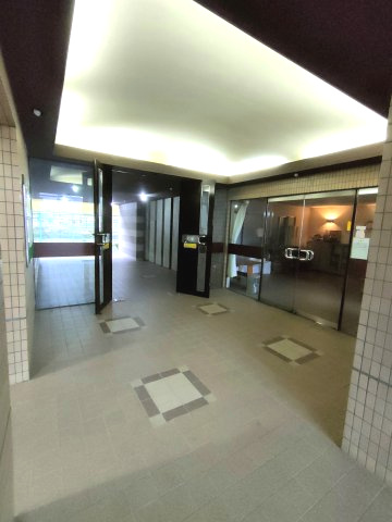 【エントランス】