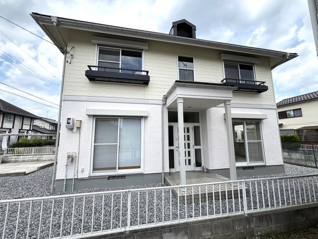 単なるメンテナンスに留まらず、外観美としての仕上がりを追求した外壁塗装済み。