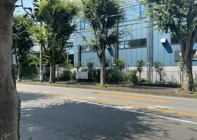 眺望を気にして物件を探す場合、前面に建物が建っていないか現地で確認しましょう！前面に建物があると景色はもちろん、日当たりや風通しにも影響が出てきます。住んだ時のことを想像しながら現地見学をしましょう。