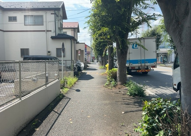 景色重視でお家選ぶをするとスーパーが遠い！学校が遠い！など生活をするうえで利便性で困ることもあります。まず一度現地を見学する際に、周辺の施設などがあるかを確認し、暮らし始めた後のことを想像しましょう。