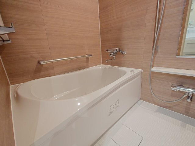 【新品】ユニットバス交換（浴室暖房乾燥機付き）、綺麗でバスタイムを満喫できます♪