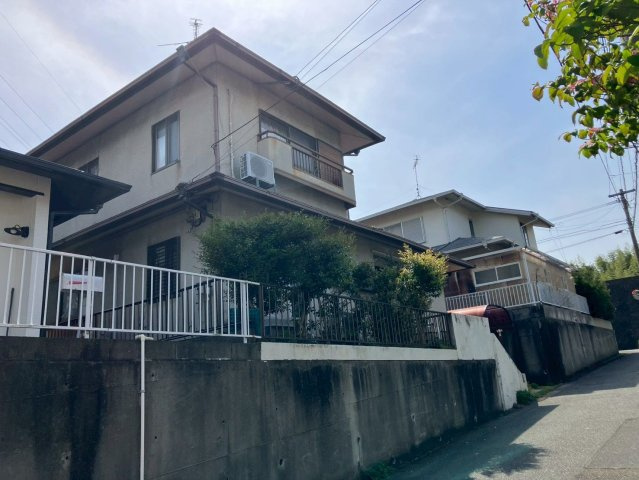 軽量鉄骨造で耐久性・安定感のある構造です！