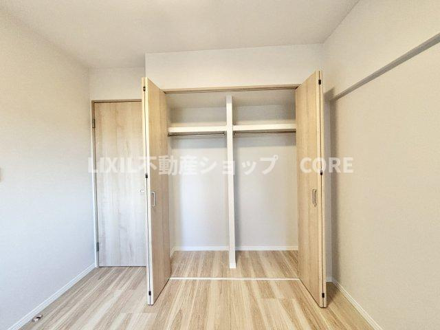 全居室に収納を完備しておりますので、居室の全空間を有効活用出来ます。