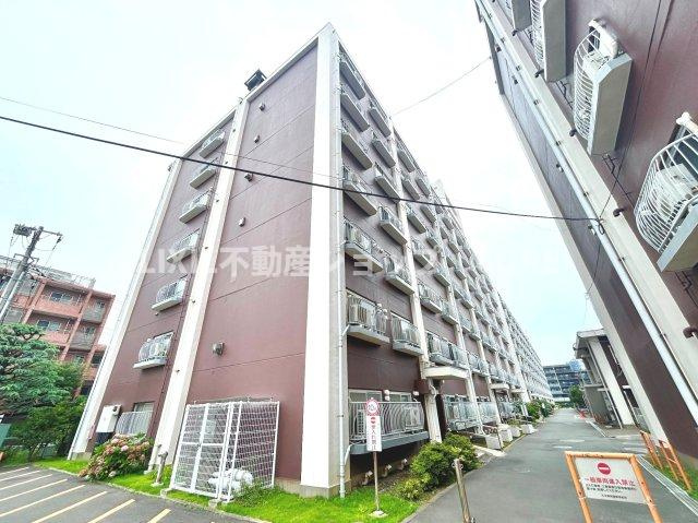 鉄筋コンクリート造7階建5階部分、新耐震基準・旧耐震が気になる方はスタッフまでお問い合わせください。