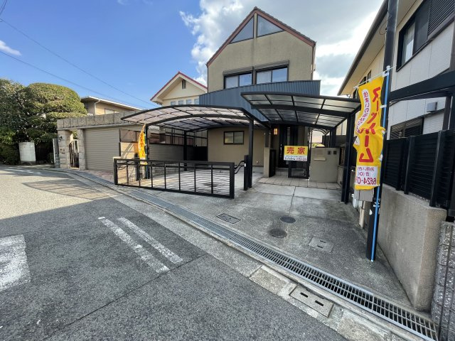 外観：327002166106