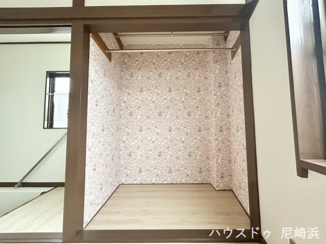 3階寝室の収納スペース♪