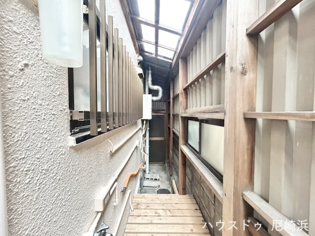 勝手口につながっています♪