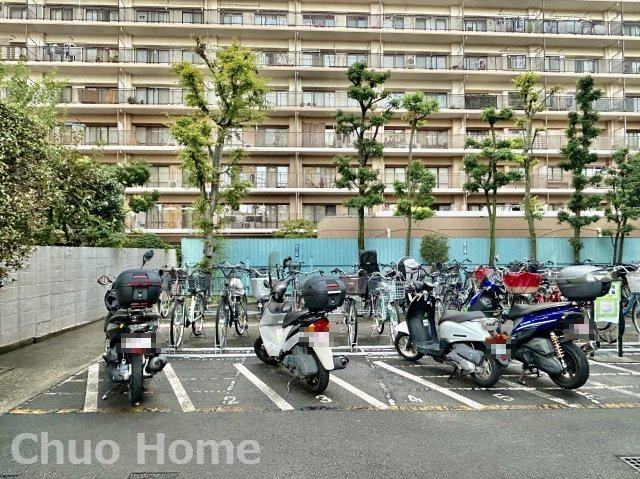【バイク置場】最新の空き状況や費用などの詳細は担当スタッフまでお問い合わせください。