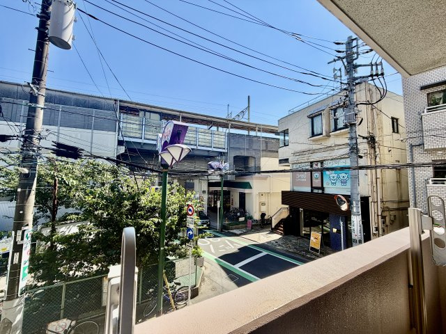 目の前に江戸川駅