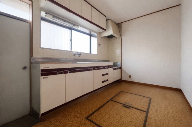 ◆ご家族みんなで調理ができる位のスペースを実現したキッチン空間となっております。みんなで作った料理を召し上がりながらの会話は、どのような物になるのでしょうか。