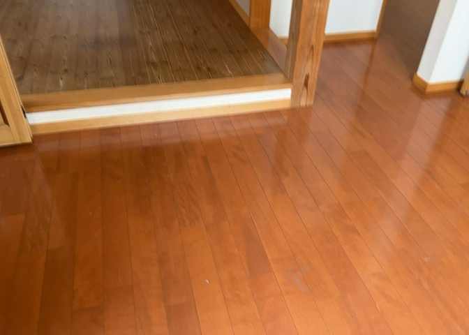 眺望を気にして物件を探す場合、前面に建物が建っていないか現地で確認しましょう！前面に建物があると景色はもちろん、日当たりや風通しにも影響が出てきます。住んだ時のことを想像しながら現地見学をしましょう。