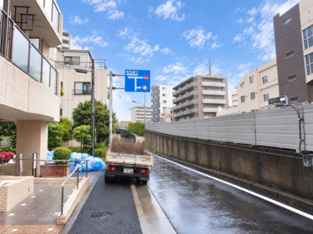 【前面道路】