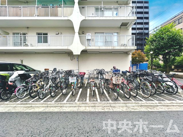 【自転車置き場】最新の空き状況や費用などの詳細は担当スタッフまでお問い合わせください。