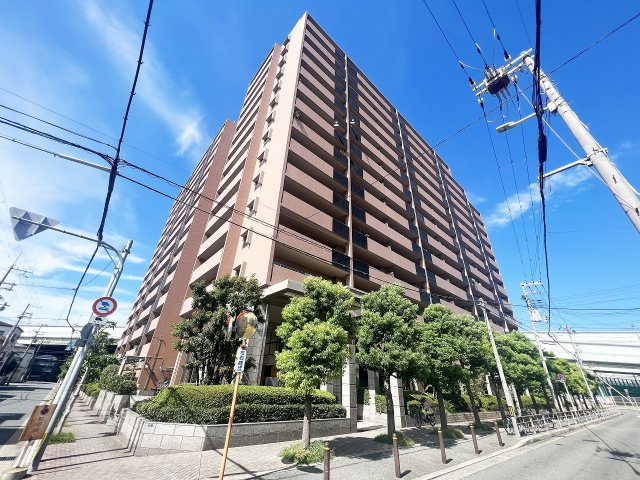 外観：327002318600