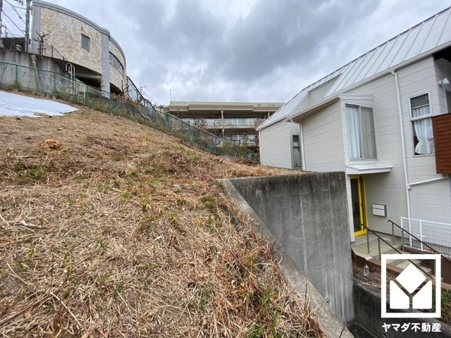 造成済み更地のため、余分な解体費用を抑えられ、スムーズに建築に入れます。