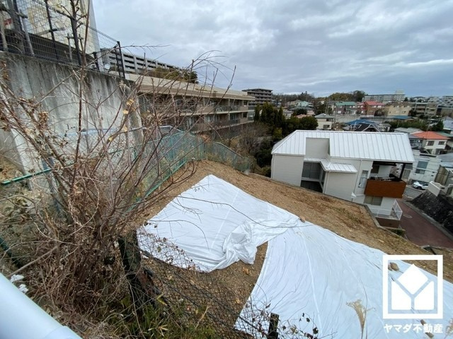 阪急電鉄甲陽線「甲陽園」駅まで徒歩約11分の立地。毎日の通勤・通学だけでなく、休日のお出かけまで利便性に優れています。