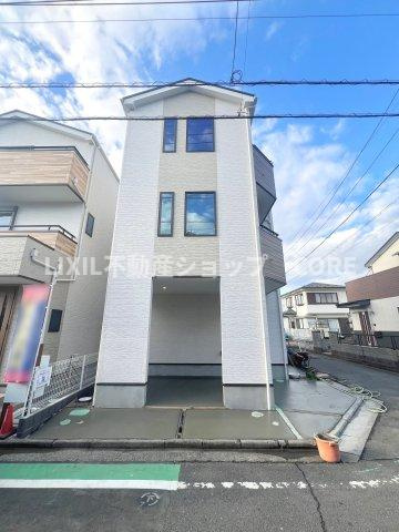 明るい日差しに包まれる住宅で新しい暮らしを始めませんか？お問合せお待ちしております。