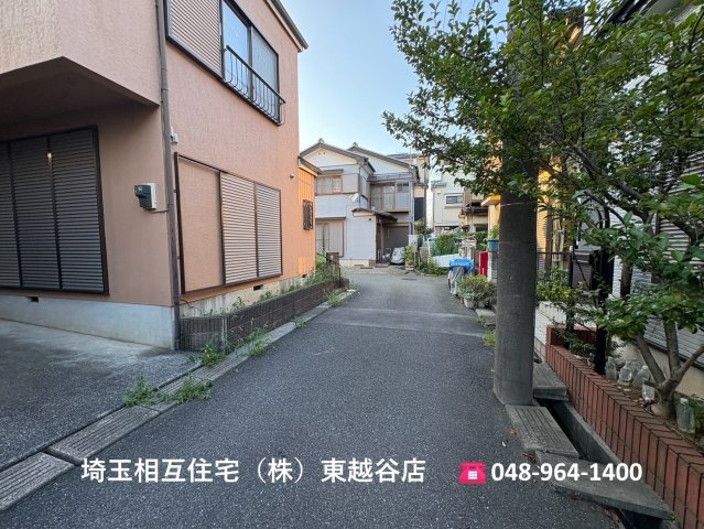 東武スカイツリーライン「大袋」駅徒歩約12分！全居室6帖以上・全居室に収納がある3LDK・納戸！2026年5月リフォーム完了！キッチン・洗面・浴室がまとまった水回り動線で、家事の移動もスムーズ！
