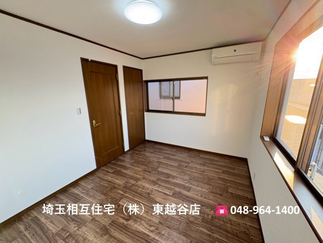 東武スカイツリーライン「大袋」駅徒歩約12分！全居室6帖以上・全居室に収納がある3LDK・納戸！2026年5月リフォーム完了！キッチン・洗面・浴室がまとまった水回り動線で、家事の移動もスムーズ！