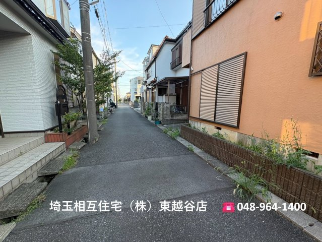 東武スカイツリーライン「大袋」駅徒歩約12分！全居室6帖以上・全居室に収納がある3LDK・納戸！2026年5月リフォーム完了！キッチン・洗面・浴室がまとまった水回り動線で、家事の移動もスムーズ！