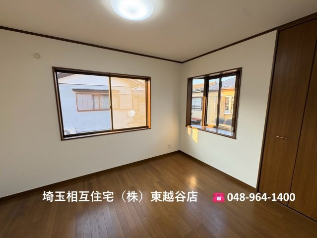 東武スカイツリーライン「大袋」駅徒歩約12分！全居室6帖以上・全居室に収納がある3LDK・納戸！2026年5月リフォーム完了！キッチン・洗面・浴室がまとまった水回り動線で、家事の移動もスムーズ！