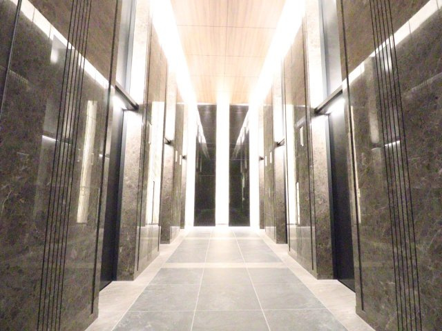 【エレベーターホール】