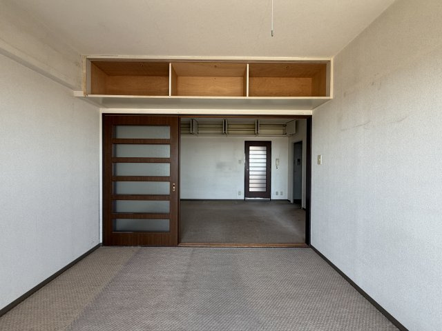 個人の部屋や寝室として使える洋室です