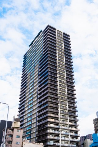 【外観】地上32階建て、総戸数265戸の超高層タワーマンション！！