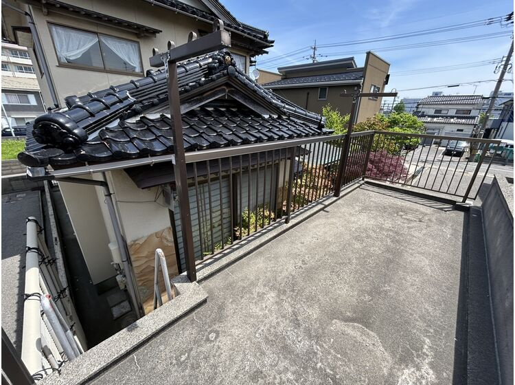 ルーフバルコニー