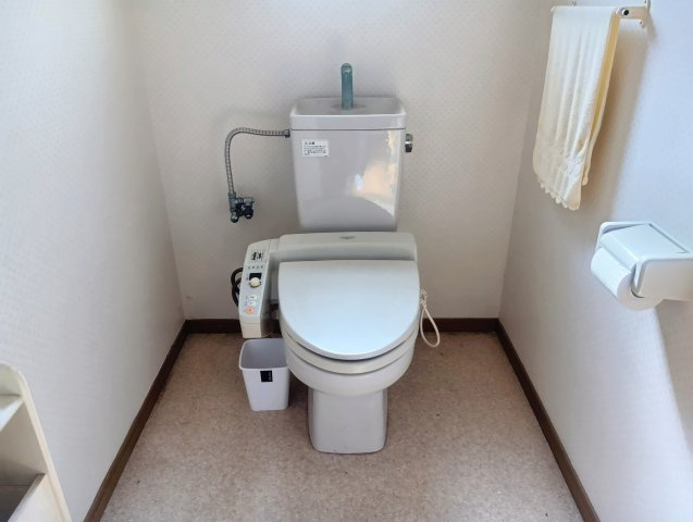 ゆとりある空間で圧迫感がなく、毎日を快適に過ごせます。　動きやすさにも優れており、小さなお子様からご高齢の方まで安心して使えるのも魅力です。