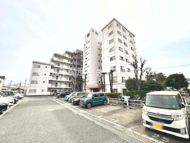 見学はしたいけど見に行く暇がないという方、仕事終わり等にご見学が出来るようサポートします。