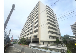 BELISTA衣笠駅前弐番館の外観