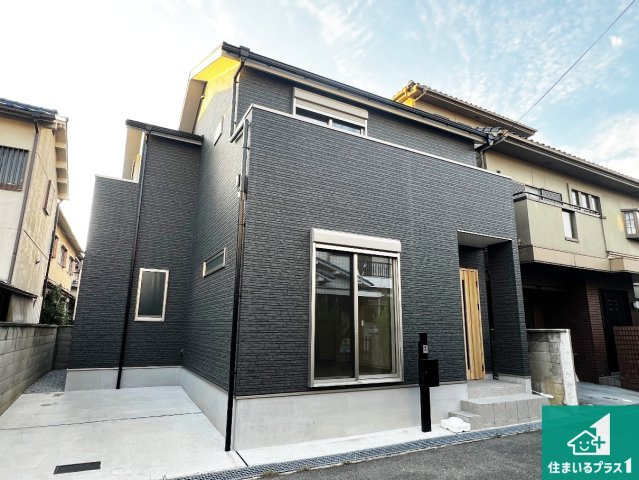 安心の10年保証！外観を美しく保ち、雨水で汚れを落とします！気になることがありましたら、お気軽にお問い合わせください！