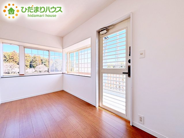 バルコニーへつながるサービスルーム