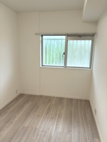 新ゆりグリーンタウン アカシア街区の洋室