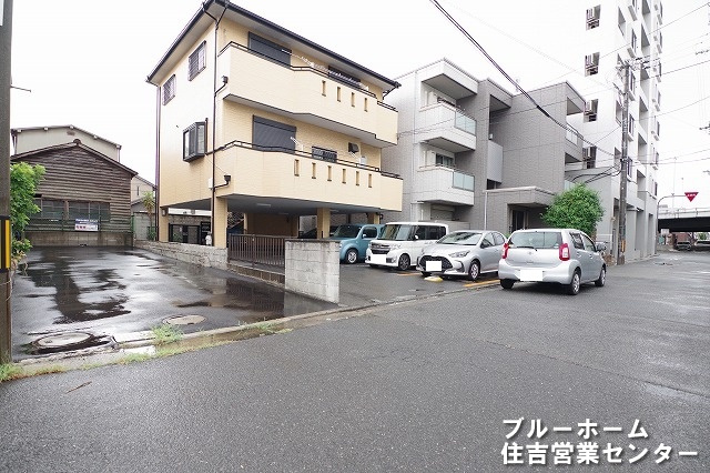 別角度からの前面道路です！