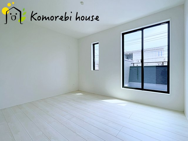 ゆったりした洋室です