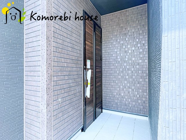 落ち着いた玄関です