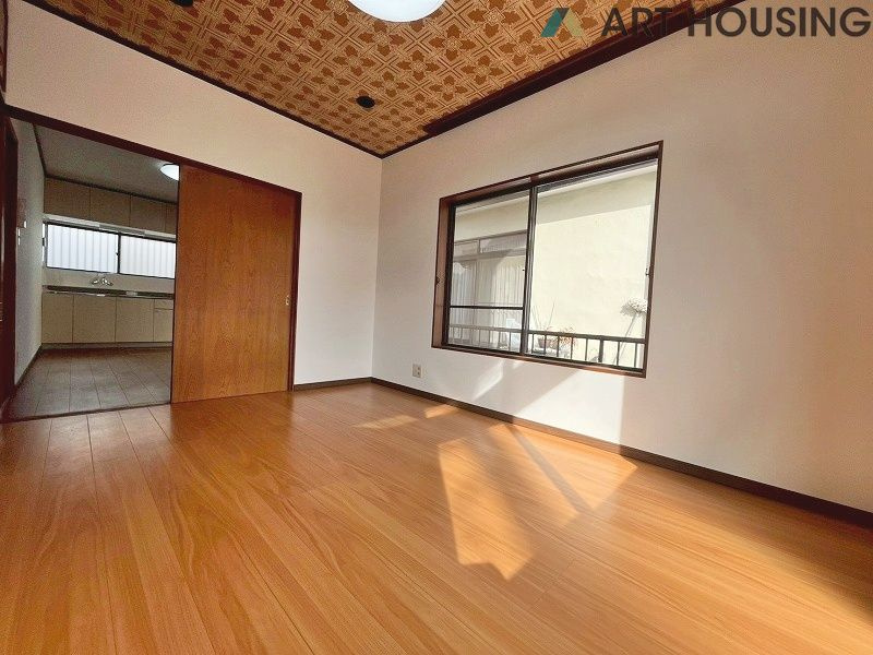 1階の洋室はリビングとしてお使いいただけます！