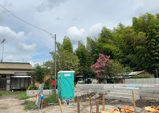 土地の地勢が高台の場合、景色を綺麗にみることができ、景色にこだわってお家探ししている方におすすめです！また平坦地よりも風通しがいいというメリットがあります。デメリットもあるので是非現地でご確認下さい。