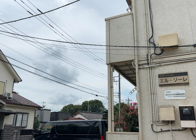 眺望を気にして物件を探す場合、前面に建物が建っていないか現地で確認しましょう！前面に建物があると景色はもちろん、日当たりや風通しにも影響が出てきます。住んだ時のことを想像しながら現地見学をしましょう。