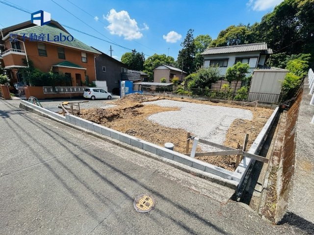 駐車場とは別にお庭スペースもあり、夏にはバーベキュー等も楽しめます♪
