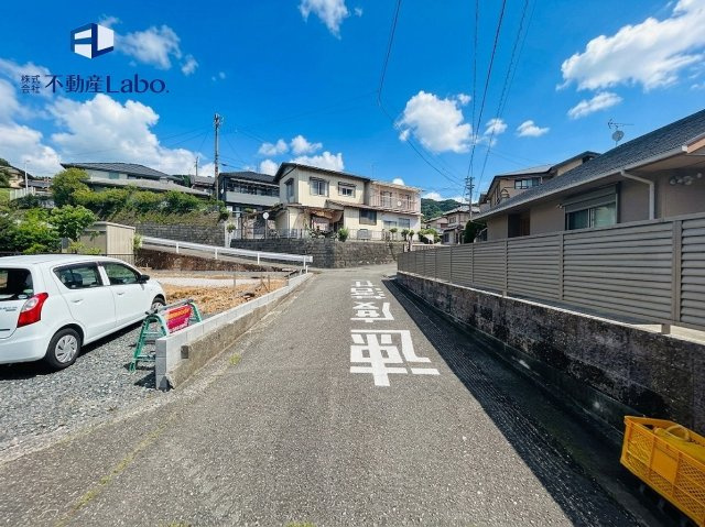 スーパー、薬局まで徒歩5分圏内の生活に便利な立地♪